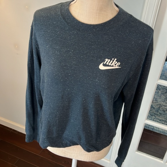 Nike blue long sleeve top, size XS - Picture 3 of 11